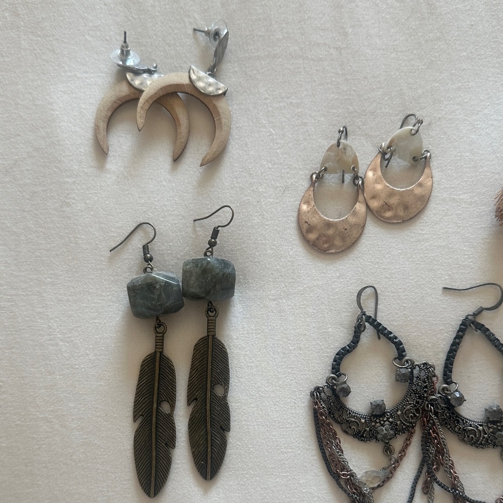 Earring Bundle - Picture 2 of 7